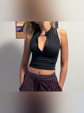 Black Zip-Up Cropped Tank Top